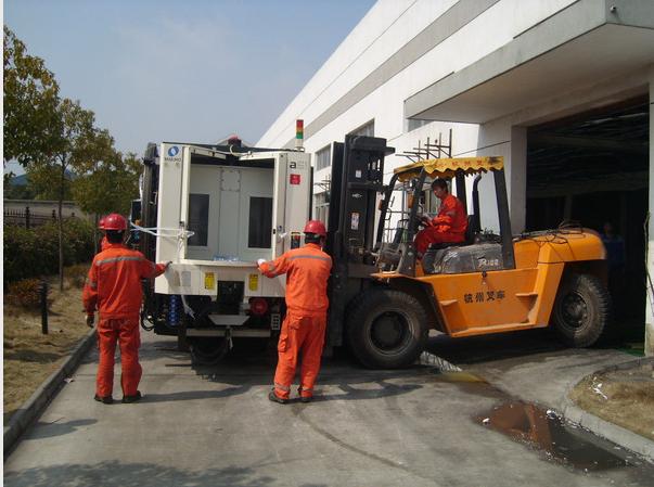 揚(yáng)州工廠搬遷-想買搶手的設(shè)備起重,就來薛濤起重搬運(yùn)-書生商貿(mào)平臺www